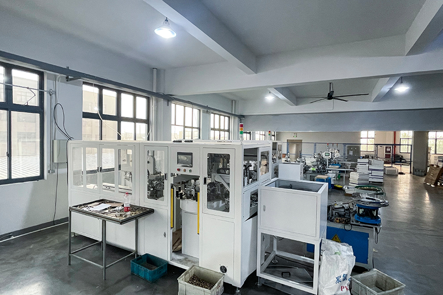 Ningbo LouGeSi Bathroom Industrial Co., Ltd.